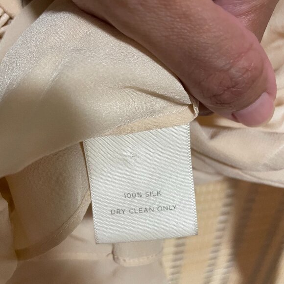 CUYANA Silk V-Neck Blouse size M - Picture 4 of 9